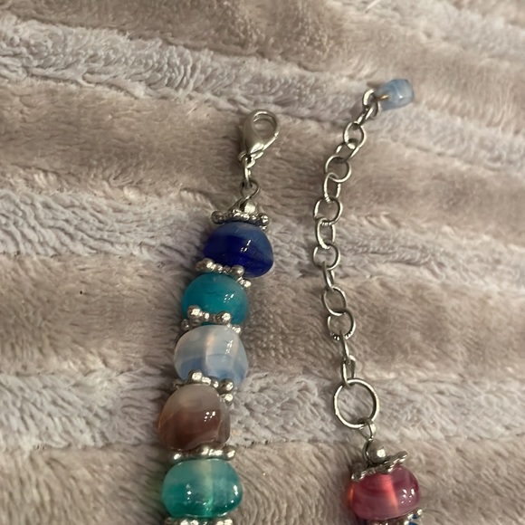 Colourful bead necklace - Picture 4 of 4